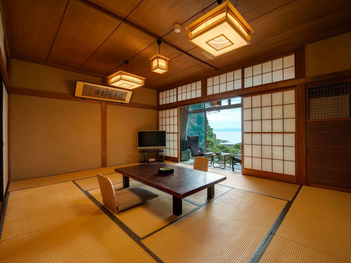 Iwamotoro Hotel Fujisawa Exterior photo
